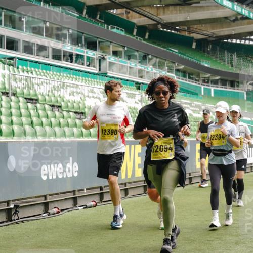 13.09.2026 - 21. swb-Marathon Bremen Michael Burmester http://msf.ph/oto/10471204 13.09.2026 10:36:49 Laufen im Stadion 10092, 10150, 10152, 10153, 10154, 10160, 10173, 10175, 10181, 10182, 10186, 10187, 10195, 10198, 10237, 10251, 10257, 10263, 10272, 10273, 10274, 10275, 10278, 10291, 10296, 10306, 10309, 10315, 10327, 10331, 10332, 10338, 10357, 10382, 10390, 10403, 10409, 10411, 10420, 10429, 10439, 10444, 10473, 10477, 10481, 10492, 10497, 10500, 10516, 10531, 10560, 10569, 10598, 10607, 10613, 10617, 10633, 10636, 10647, 10648, 10659, 10663, 10671, 10672, 10674 meine-sportfotos.de