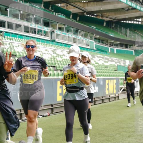 13.09.2026 - 21. swb-Marathon Bremen Michael Burmester http://msf.ph/oto/10471268 13.09.2026 10:36:50 Laufen im Stadion 10092, 10150, 10152, 10153, 10154, 10160, 10173, 10181, 10182, 10186, 10187, 10195, 10198, 10237, 10251, 10257, 10263, 10272, 10273, 10274, 10275, 10278, 10291, 10296, 10306, 10309, 10315, 10327, 10331, 10332, 10338, 10357, 10382, 10390, 10403, 10409, 10411, 10420, 10429, 10439, 10444, 10473, 10477, 10481, 10497, 10500, 10516, 10531, 10560, 10569, 10598, 10607, 10613, 10617, 10633, 10636, 10647, 10648, 10659, 10663, 10671, 10672, 10674 meine-sportfotos.de