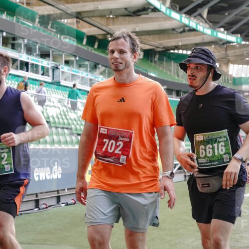 13.09.2026 - 21. swb-Marathon Bremen Michael Burmester http://msf.ph/oto/10471283 13.09.2026 13:14:37 Laufen im Stadion 263, 266, 270, 278, 300, 414, 460, 576, 600, 631, 768, 950, 956, 1005, 1008, 1047, 1392, 1408, 1426, 1573, 1596, 1818, 1819, 2024, 2035, 2079, 2233, 2235, 2314, 2359, 2387, 2412, 2457, 2466, 2484, 2494, 2521, 2540, 2564, 2612, 2690, 2691, 2693, 2737, 2760, 2783, 2816, 2829, 2838, 2859, 2861, 2865, 2887, 2921, 2958, 2972, 2978, 3016, 3111, 3209, 3277, 3304, 3355, 3378, 3405, 3428, 3653, 3661, 3670, 3680, 3829, 4034, 4080, 4306, 703 meine-sportfotos.de