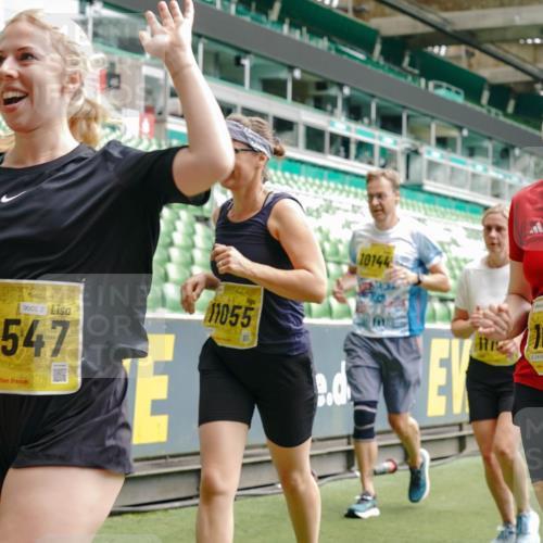 13.09.2026 - 21. swb-Marathon Bremen Michael Burmester http://msf.ph/oto/10471455 13.09.2026 10:36:57 Laufen im Stadion 10090, 10091, 10092, 10150, 10152, 10153, 10154, 10160, 10181, 10182, 10186, 10187, 10195, 10198, 10237, 10251, 10257, 10263, 10272, 10273, 10274, 10275, 10278, 10283, 10291, 10296, 10306, 10315, 10323, 10327, 10331, 10332, 10338, 10357, 10382, 10390, 10403, 10409, 10411, 10420, 10429, 10439, 10444, 10473, 10477, 10481, 10497, 10500, 10516, 10531, 10560, 10569, 10598, 10607, 10613, 10617, 10633, 10636, 10647, 10648, 10659, 10663, 10671, 10672, 10674 meine-sportfotos.de
