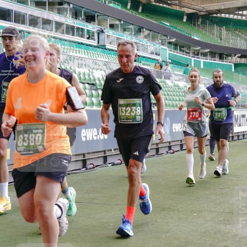 13.09.2026 - 21. swb-Marathon Bremen Michael Burmester http://msf.ph/oto/10471622 13.09.2026 13:14:48 Laufen im Stadion 263, 266, 270, 300, 414, 460, 600, 631, 768, 956, 1008, 1047, 1392, 1408, 1426, 1573, 1596, 1818, 1819, 2024, 2035, 2079, 2233, 2235, 2314, 2359, 2385, 2386, 2387, 2412, 2457, 2466, 2484, 2494, 2521, 2540, 2564, 2667, 2690, 2691, 2693, 2737, 2760, 2783, 2829, 2838, 2859, 2861, 2865, 2874, 2887, 2958, 2972, 2978, 3111, 3157, 3185, 3209, 3277, 3304, 3355, 3378, 3405, 3428, 3653, 3661, 3670, 3680, 3829, 4034, 4080, 4306, 703 meine-sportfotos.de