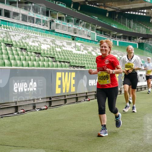 13.09.2026 - 21. swb-Marathon Bremen Michael Burmester http://msf.ph/oto/10471716 13.09.2026 10:37:05 Laufen im Stadion 10090, 10091, 10092, 10150, 10152, 10153, 10154, 10160, 10182, 10186, 10187, 10195, 10198, 10237, 10251, 10257, 10263, 10272, 10273, 10274, 10275, 10278, 10283, 10291, 10296, 10306, 10315, 10323, 10327, 10331, 10332, 10338, 10357, 10382, 10390, 10403, 10409, 10411, 10420, 10429, 10439, 10444, 10473, 10477, 10481, 10488, 10497, 10500, 10516, 10531, 10560, 10569, 10598, 10607, 10613, 10617, 10633, 10647, 10648, 10659, 10663, 10671, 10672, 10674 meine-sportfotos.de