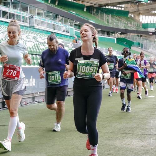 13.09.2026 - 21. swb-Marathon Bremen Michael Burmester http://msf.ph/oto/10471721 13.09.2026 13:14:50 Laufen im Stadion 263, 266, 270, 300, 414, 460, 600, 631, 768, 956, 1008, 1047, 1392, 1408, 1426, 1573, 1596, 1818, 1819, 2024, 2035, 2079, 2233, 2235, 2314, 2359, 2385, 2386, 2387, 2412, 2457, 2466, 2484, 2494, 2521, 2540, 2564, 2667, 2690, 2691, 2693, 2737, 2760, 2783, 2829, 2838, 2859, 2861, 2865, 2874, 2887, 2958, 2972, 2978, 3075, 3111, 3157, 3185, 3209, 3265, 3277, 3304, 3355, 3378, 3405, 3428, 3653, 3661, 3670, 3680, 3829, 4034, 4080, 4306, 703 meine-sportfotos.de