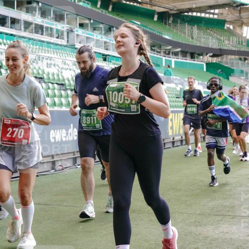 13.09.2026 - 21. swb-Marathon Bremen Michael Burmester http://msf.ph/oto/10471743 13.09.2026 13:14:50 Laufen im Stadion 263, 266, 270, 300, 414, 460, 600, 631, 768, 956, 1008, 1047, 1392, 1408, 1426, 1573, 1596, 1818, 1819, 2024, 2035, 2079, 2233, 2235, 2314, 2359, 2385, 2386, 2387, 2412, 2457, 2466, 2484, 2494, 2521, 2540, 2564, 2667, 2690, 2691, 2693, 2737, 2760, 2783, 2829, 2838, 2859, 2861, 2865, 2874, 2887, 2958, 2972, 2978, 3075, 3111, 3157, 3185, 3209, 3265, 3277, 3304, 3355, 3378, 3405, 3428, 3653, 3661, 3670, 3680, 3829, 4034, 4080, 4306, 703 meine-sportfotos.de