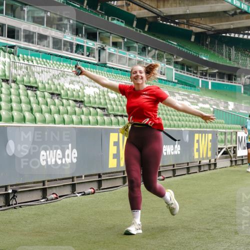 13.09.2026 - 21. swb-Marathon Bremen Michael Burmester http://msf.ph/oto/10472194 13.09.2026 10:37:17 Laufen im Stadion 10090, 10091, 10092, 10150, 10152, 10153, 10154, 10160, 10186, 10187, 10190, 10198, 10237, 10251, 10257, 10263, 10272, 10273, 10274, 10275, 10278, 10283, 10291, 10296, 10305, 10306, 10315, 10323, 10327, 10331, 10332, 10338, 10370, 10375, 10376, 10382, 10390, 10403, 10411, 10420, 10429, 10432, 10439, 10444, 10473, 10481, 10488, 10497, 10500, 10516, 10531, 10560, 10569, 10598, 10607, 10613, 10633, 10647, 10648, 10654, 10659, 10663, 10671, 10672, 10674, 10823 meine-sportfotos.de