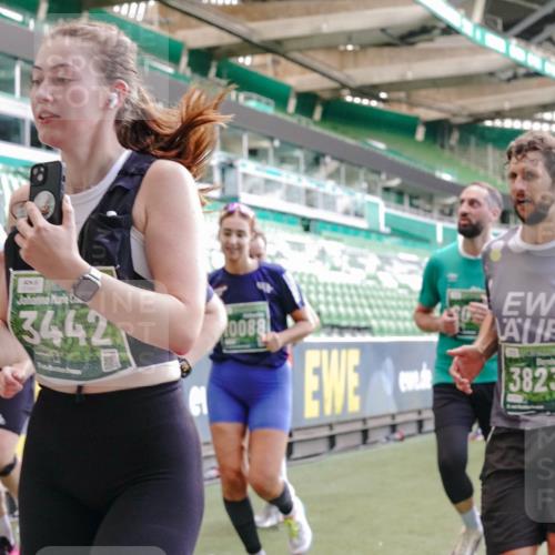 13.09.2026 - 21. swb-Marathon Bremen Michael Burmester http://msf.ph/oto/10472214 13.09.2026 13:15:02 Laufen im Stadion 143, 263, 266, 300, 414, 460, 631, 768, 956, 1008, 1047, 1392, 1408, 1573, 1818, 1819, 1874, 2024, 2035, 2233, 2235, 2314, 2359, 2385, 2386, 2387, 2412, 2457, 2466, 2484, 2494, 2521, 2540, 2564, 2667, 2690, 2691, 2693, 2737, 2760, 2783, 2829, 2838, 2859, 2861, 2865, 2874, 2887, 2958, 2978, 3075, 3111, 3157, 3165, 3185, 3209, 3265, 3304, 3355, 3378, 3382, 3405, 3428, 3486, 3653, 3661, 3670, 3680, 3829, 4034, 4080, 4306, 703 meine-sportfotos.de