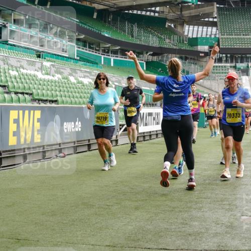 13.09.2026 - 21. swb-Marathon Bremen Michael Burmester http://msf.ph/oto/10472228 13.09.2026 10:37:20 Laufen im Stadion 10090, 10091, 10092, 10150, 10153, 10154, 10160, 10186, 10187, 10190, 10198, 10237, 10251, 10257, 10263, 10272, 10273, 10274, 10275, 10278, 10283, 10291, 10296, 10305, 10306, 10315, 10323, 10327, 10331, 10332, 10338, 10370, 10375, 10376, 10382, 10390, 10403, 10411, 10420, 10429, 10432, 10439, 10444, 10465, 10473, 10481, 10488, 10497, 10500, 10516, 10531, 10560, 10569, 10598, 10607, 10613, 10633, 10647, 10648, 10654, 10659, 10663, 10671, 10672, 10674, 10823 meine-sportfotos.de