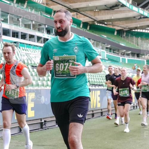 13.09.2026 - 21. swb-Marathon Bremen Michael Burmester http://msf.ph/oto/10472263 13.09.2026 13:15:03 Laufen im Stadion 143, 263, 266, 300, 414, 460, 631, 768, 956, 1008, 1047, 1392, 1408, 1573, 1818, 1819, 1874, 2024, 2035, 2233, 2235, 2314, 2359, 2385, 2386, 2387, 2412, 2457, 2466, 2484, 2494, 2521, 2540, 2564, 2667, 2690, 2691, 2693, 2737, 2760, 2783, 2829, 2838, 2859, 2861, 2865, 2874, 2887, 2958, 2978, 3075, 3111, 3157, 3165, 3185, 3209, 3265, 3304, 3355, 3378, 3382, 3405, 3428, 3486, 3653, 3661, 3670, 3680, 3829, 4034, 4080, 4306, 703 meine-sportfotos.de