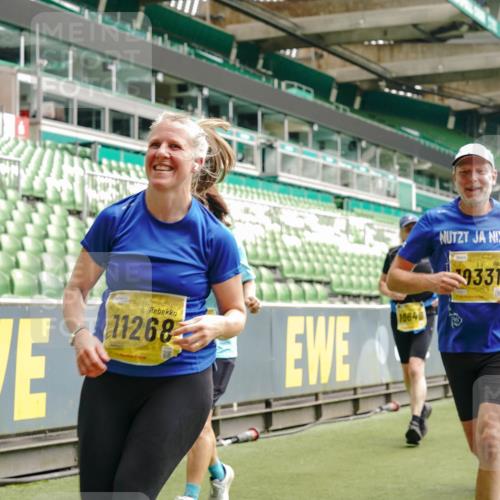 13.09.2026 - 21. swb-Marathon Bremen Michael Burmester http://msf.ph/oto/10472308 13.09.2026 10:37:23 Laufen im Stadion 10090, 10091, 10092, 10150, 10153, 10154, 10160, 10186, 10187, 10190, 10198, 10237, 10251, 10257, 10263, 10272, 10273, 10274, 10275, 10278, 10283, 10291, 10296, 10305, 10315, 10323, 10327, 10331, 10332, 10338, 10370, 10375, 10376, 10382, 10390, 10403, 10411, 10420, 10429, 10432, 10439, 10444, 10465, 10481, 10488, 10497, 10500, 10516, 10531, 10560, 10569, 10598, 10607, 10613, 10633, 10647, 10648, 10654, 10659, 10663, 10674, 10823 meine-sportfotos.de
