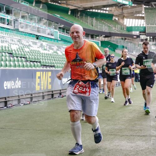 13.09.2026 - 21. swb-Marathon Bremen Michael Burmester http://msf.ph/oto/10472511 13.09.2026 13:15:10 Laufen im Stadion 143, 263, 266, 300, 414, 460, 598, 631, 653, 768, 956, 1008, 1047, 1392, 1408, 1573, 1818, 1819, 1874, 2013, 2024, 2035, 2218, 2233, 2235, 2314, 2359, 2385, 2386, 2412, 2457, 2466, 2468, 2484, 2494, 2521, 2540, 2564, 2667, 2690, 2691, 2693, 2737, 2760, 2783, 2829, 2838, 2859, 2861, 2865, 2874, 2887, 2958, 2978, 3001, 3075, 3111, 3157, 3165, 3185, 3209, 3237, 3265, 3304, 3355, 3378, 3382, 3405, 3428, 3486, 3512, 3653, 3661, 3670, 3680, 3829, 4034, 4080, 4306, 703 meine-sportfotos.de