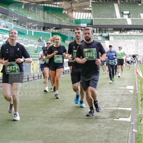 13.09.2026 - 21. swb-Marathon Bremen Michael Burmester http://msf.ph/oto/10472522 13.09.2026 13:15:11 Laufen im Stadion 143, 263, 266, 300, 414, 460, 598, 631, 653, 768, 956, 1008, 1047, 1392, 1408, 1573, 1818, 1819, 1874, 2013, 2024, 2035, 2218, 2233, 2235, 2314, 2359, 2385, 2386, 2412, 2457, 2466, 2468, 2484, 2494, 2521, 2540, 2564, 2667, 2678, 2690, 2691, 2693, 2737, 2760, 2783, 2829, 2838, 2859, 2861, 2865, 2874, 2887, 2958, 2978, 3001, 3075, 3111, 3157, 3165, 3185, 3209, 3237, 3265, 3304, 3355, 3378, 3382, 3405, 3428, 3486, 3512, 3653, 3661, 3670, 3680, 3829, 4034, 4080, 4306, 703 meine-sportfotos.de