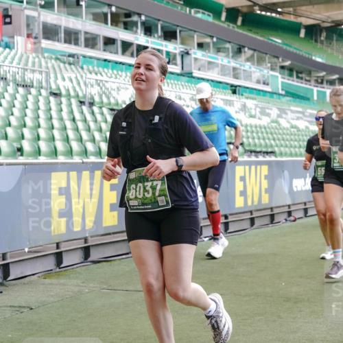 13.09.2026 - 21. swb-Marathon Bremen Michael Burmester http://msf.ph/oto/10472581 13.09.2026 13:15:12 Laufen im Stadion 143, 263, 266, 300, 414, 460, 598, 612, 631, 653, 768, 956, 1008, 1047, 1392, 1408, 1573, 1818, 1819, 1874, 2013, 2024, 2218, 2233, 2235, 2314, 2359, 2385, 2386, 2412, 2457, 2466, 2468, 2484, 2494, 2521, 2540, 2564, 2667, 2678, 2690, 2691, 2693, 2737, 2760, 2783, 2829, 2838, 2859, 2861, 2865, 2874, 2887, 2958, 2978, 3001, 3075, 3111, 3157, 3165, 3185, 3209, 3237, 3265, 3304, 3355, 3378, 3382, 3405, 3428, 3486, 3512, 3653, 3661, 3670, 3680, 3829, 4034, 4080, 4306, 703 meine-sportfotos.de