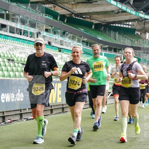 13.09.2026 - 21. swb-Marathon Bremen Michael Burmester http://msf.ph/oto/10472905 13.09.2026 10:37:39 Laufen im Stadion 10090, 10091, 10092, 10150, 10153, 10154, 10160, 10186, 10190, 10198, 10205, 10237, 10251, 10257, 10273, 10274, 10278, 10283, 10296, 10305, 10315, 10323, 10327, 10331, 10332, 10338, 10370, 10375, 10376, 10382, 10390, 10403, 10411, 10420, 10429, 10432, 10444, 10465, 10488, 10497, 10500, 10516, 10531, 10569, 10598, 10607, 10613, 10633, 10645, 10647, 10648, 10654, 10659, 10663, 10674, 10681, 10682, 10695, 10697, 10802, 10823 meine-sportfotos.de
