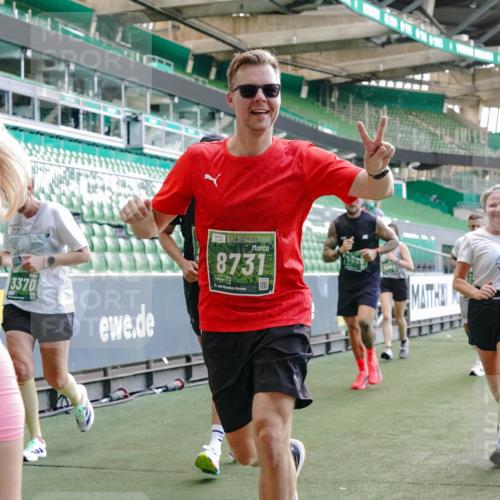 13.09.2026 - 21. swb-Marathon Bremen Michael Burmester http://msf.ph/oto/10473085 13.09.2026 13:15:25 Laufen im Stadion 143, 263, 266, 300, 414, 460, 598, 612, 653, 768, 956, 1008, 1047, 1392, 1408, 1573, 1818, 1819, 1874, 2013, 2024, 2218, 2233, 2235, 2314, 2351, 2359, 2385, 2386, 2466, 2468, 2484, 2494, 2521, 2564, 2664, 2667, 2678, 2690, 2691, 2698, 2737, 2760, 2783, 2799, 2829, 2838, 2846, 2859, 2861, 2865, 2874, 2887, 2958, 2978, 3001, 3075, 3133, 3157, 3165, 3185, 3237, 3265, 3331, 3355, 3378, 3382, 3405, 3428, 3486, 3512, 3653, 3670, 3680, 3829, 4034, 4080, 4306, 703 meine-sportfotos.de