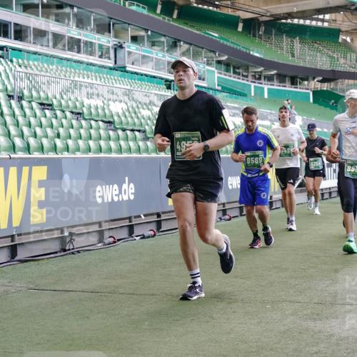 13.09.2026 - 21. swb-Marathon Bremen Michael Burmester http://msf.ph/oto/10473277 13.09.2026 13:15:31 Laufen im Stadion 143, 231, 263, 266, 300, 414, 598, 612, 653, 768, 956, 1008, 1047, 1185, 1392, 1573, 1818, 1819, 1874, 2013, 2024, 2218, 2233, 2235, 2314, 2351, 2359, 2385, 2386, 2466, 2468, 2484, 2494, 2564, 2579, 2664, 2667, 2678, 2690, 2691, 2698, 2737, 2760, 2783, 2799, 2829, 2838, 2846, 2859, 2861, 2865, 2874, 2887, 2958, 2978, 3001, 3075, 3133, 3157, 3165, 3185, 3237, 3265, 3331, 3355, 3382, 3387, 3405, 3428, 3486, 3512, 3670, 3680, 3829, 4034, 4080, 4306, 703 meine-sportfotos.de