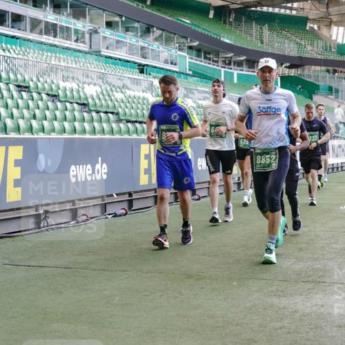 13.09.2026 - 21. swb-Marathon Bremen Michael Burmester http://msf.ph/oto/10473313 13.09.2026 13:15:32 Laufen im Stadion 143, 231, 263, 266, 300, 414, 598, 612, 653, 768, 956, 1008, 1047, 1185, 1392, 1573, 1818, 1819, 1874, 2013, 2218, 2233, 2235, 2314, 2351, 2359, 2385, 2386, 2466, 2468, 2484, 2494, 2564, 2579, 2664, 2667, 2678, 2690, 2691, 2698, 2737, 2760, 2783, 2799, 2829, 2838, 2846, 2859, 2861, 2865, 2874, 2887, 2958, 2978, 3001, 3075, 3133, 3157, 3165, 3185, 3237, 3265, 3331, 3355, 3382, 3387, 3405, 3428, 3486, 3512, 3670, 3680, 3829, 4034, 4080, 4306, 703 meine-sportfotos.de