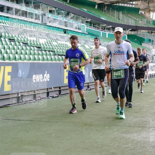 13.09.2026 - 21. swb-Marathon Bremen Michael Burmester http://msf.ph/oto/10473324 13.09.2026 13:15:32 Laufen im Stadion 143, 231, 263, 266, 300, 414, 598, 612, 653, 768, 956, 1008, 1047, 1185, 1392, 1573, 1818, 1819, 1874, 2013, 2218, 2233, 2235, 2314, 2351, 2359, 2385, 2386, 2466, 2468, 2484, 2494, 2564, 2579, 2664, 2667, 2678, 2690, 2691, 2698, 2737, 2760, 2783, 2799, 2829, 2838, 2846, 2859, 2861, 2865, 2874, 2887, 2958, 2978, 3001, 3075, 3133, 3157, 3165, 3185, 3237, 3265, 3331, 3355, 3382, 3387, 3405, 3428, 3486, 3512, 3670, 3680, 3829, 4034, 4080, 4306, 703 meine-sportfotos.de