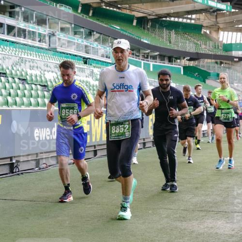 13.09.2026 - 21. swb-Marathon Bremen Michael Burmester http://msf.ph/oto/10473344 13.09.2026 13:15:33 Laufen im Stadion 143, 231, 263, 266, 300, 414, 598, 612, 653, 768, 956, 1008, 1047, 1185, 1818, 1819, 1874, 2013, 2218, 2233, 2235, 2314, 2351, 2359, 2385, 2386, 2466, 2468, 2484, 2494, 2564, 2579, 2664, 2667, 2678, 2690, 2691, 2698, 2737, 2760, 2783, 2799, 2829, 2838, 2846, 2859, 2861, 2865, 2874, 2887, 2958, 2978, 3001, 3075, 3133, 3157, 3165, 3185, 3237, 3265, 3331, 3355, 3382, 3387, 3405, 3428, 3486, 3512, 3670, 3680, 3829, 4034, 4080, 4306, 703 meine-sportfotos.de