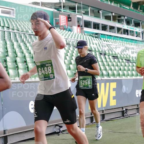 13.09.2026 - 21. swb-Marathon Bremen Michael Burmester http://msf.ph/oto/10473427 13.09.2026 13:15:36 Laufen im Stadion 143, 231, 263, 266, 300, 414, 598, 612, 653, 768, 956, 1008, 1047, 1185, 1312, 1818, 1819, 1874, 2013, 2218, 2235, 2314, 2351, 2359, 2385, 2386, 2466, 2468, 2484, 2494, 2579, 2664, 2667, 2678, 2690, 2691, 2698, 2737, 2760, 2783, 2799, 2829, 2838, 2846, 2859, 2861, 2865, 2874, 2887, 2958, 2978, 3001, 3075, 3133, 3157, 3165, 3185, 3237, 3265, 3331, 3355, 3382, 3387, 3428, 3486, 3512, 3670, 3680, 3829, 4034, 4080, 4306, 703 meine-sportfotos.de