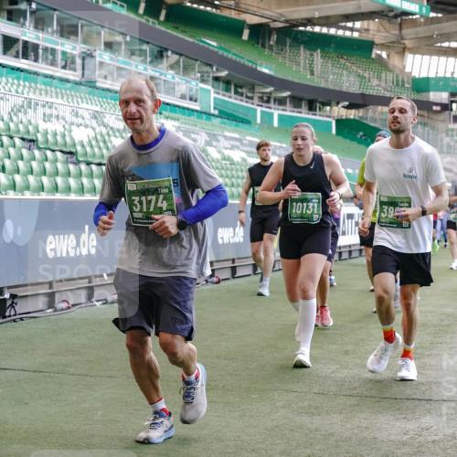 13.09.2026 - 21. swb-Marathon Bremen Michael Burmester http://msf.ph/oto/10473515 13.09.2026 13:15:38 Laufen im Stadion 143, 231, 263, 266, 300, 414, 598, 612, 653, 768, 956, 1008, 1047, 1185, 1312, 1465, 1818, 1819, 1874, 2013, 2218, 2235, 2314, 2351, 2359, 2385, 2386, 2466, 2468, 2484, 2494, 2579, 2664, 2667, 2678, 2690, 2691, 2698, 2737, 2760, 2783, 2799, 2829, 2838, 2846, 2859, 2861, 2865, 2874, 2887, 2958, 2974, 2978, 3001, 3075, 3133, 3157, 3165, 3185, 3237, 3265, 3331, 3355, 3382, 3387, 3428, 3486, 3512, 3670, 3680, 3829, 4034, 4080, 4306, 703 meine-sportfotos.de