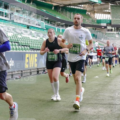 13.09.2026 - 21. swb-Marathon Bremen Michael Burmester http://msf.ph/oto/10473524 13.09.2026 13:15:39 Laufen im Stadion 143, 231, 263, 266, 300, 414, 598, 612, 653, 768, 956, 1008, 1047, 1185, 1312, 1465, 1818, 1819, 1874, 2013, 2218, 2235, 2314, 2351, 2359, 2385, 2386, 2466, 2468, 2484, 2494, 2579, 2664, 2667, 2678, 2690, 2691, 2698, 2737, 2760, 2783, 2799, 2829, 2838, 2846, 2859, 2861, 2865, 2874, 2887, 2958, 2974, 2978, 3001, 3075, 3133, 3157, 3165, 3185, 3237, 3265, 3331, 3355, 3382, 3387, 3428, 3486, 3512, 3670, 3680, 3829, 4034, 4080, 4306, 703 meine-sportfotos.de