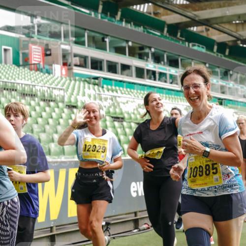 13.09.2026 - 21. swb-Marathon Bremen Michael Burmester http://msf.ph/oto/10473668 13.09.2026 10:37:59 Laufen im Stadion 10090, 10091, 10092, 10150, 10153, 10154, 10168, 10186, 10188, 10190, 10198, 10205, 10237, 10257, 10259, 10260, 10273, 10274, 10283, 10296, 10305, 10315, 10323, 10327, 10331, 10332, 10370, 10375, 10376, 10390, 10429, 10432, 10444, 10465, 10488, 10497, 10500, 10516, 10526, 10598, 10613, 10633, 10645, 10647, 10648, 10654, 10659, 10661, 10663, 10674, 10681, 10682, 10695, 10697, 10802, 10823 meine-sportfotos.de