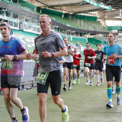13.09.2026 - 21. swb-Marathon Bremen Michael Burmester http://msf.ph/oto/10473786 13.09.2026 13:15:44 Laufen im Stadion 143, 153, 231, 263, 266, 300, 414, 598, 612, 653, 1008, 1047, 1185, 1312, 1465, 1539, 1818, 1819, 1874, 2013, 2218, 2235, 2314, 2351, 2359, 2363, 2385, 2386, 2466, 2468, 2484, 2494, 2579, 2664, 2667, 2678, 2690, 2691, 2698, 2737, 2760, 2778, 2783, 2799, 2838, 2846, 2859, 2861, 2865, 2874, 2958, 2974, 2978, 3001, 3075, 3133, 3157, 3165, 3185, 3237, 3265, 3331, 3355, 3382, 3387, 3486, 3512, 3670, 3680, 3829, 4034, 4080, 4306, 703 meine-sportfotos.de