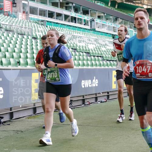 13.09.2026 - 21. swb-Marathon Bremen Michael Burmester http://msf.ph/oto/10473834 13.09.2026 13:15:45 Laufen im Stadion 143, 153, 231, 263, 266, 300, 414, 598, 612, 653, 1008, 1047, 1185, 1312, 1465, 1539, 1818, 1819, 1874, 2013, 2218, 2235, 2314, 2351, 2359, 2363, 2385, 2386, 2466, 2468, 2484, 2494, 2579, 2664, 2667, 2678, 2690, 2691, 2698, 2737, 2760, 2778, 2783, 2799, 2838, 2846, 2859, 2861, 2865, 2874, 2958, 2974, 2978, 3001, 3075, 3133, 3157, 3165, 3185, 3237, 3265, 3331, 3355, 3382, 3387, 3486, 3512, 3670, 3680, 3829, 4034, 4080, 4306, 703 meine-sportfotos.de