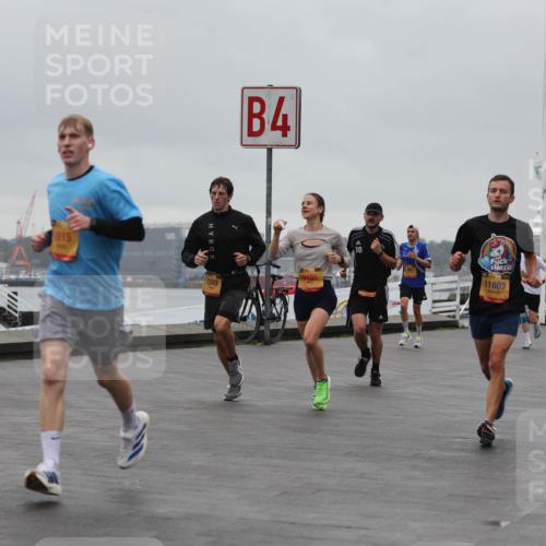 13.09.2026 - Kiel Lauf Andreas Tolksdorf http://msf.ph/oto/10474027 13.09.2026 11:45:24 Kiellinie 915, 082, 4, 11803, 9485, 7373 meine-sportfotos.de