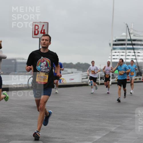 13.09.2026 - Kiel Lauf Andreas Tolksdorf http://msf.ph/oto/10474057 13.09.2026 11:45:25 Kiellinie 9485, 4, 39, 11803, 83 meine-sportfotos.de