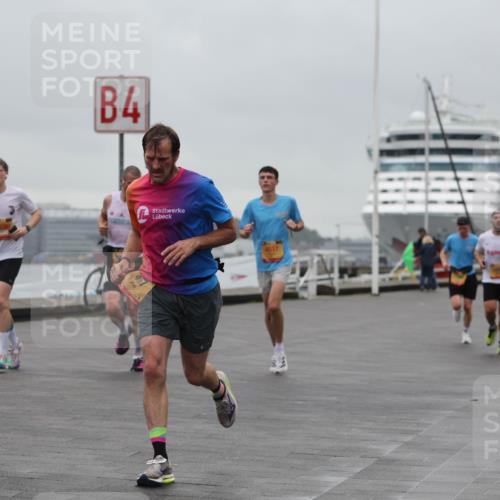 13.09.2026 - Kiel Lauf Andreas Tolksdorf http://msf.ph/oto/10474124 13.09.2026 11:45:30 Kiellinie 756, 4, 40, 4617, 83 meine-sportfotos.de