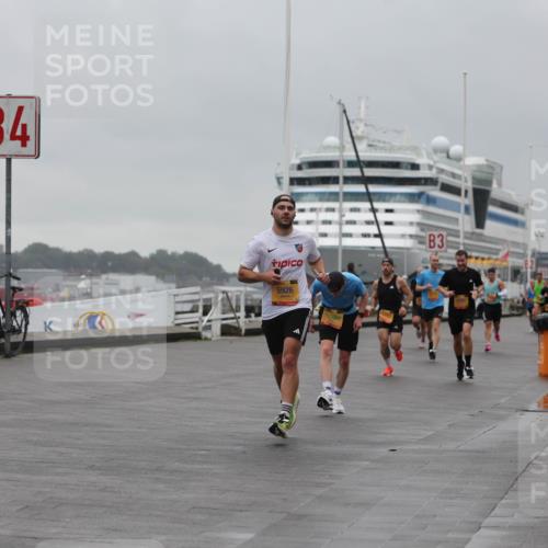 13.09.2026 - Kiel Lauf Andreas Tolksdorf http://msf.ph/oto/10474167 13.09.2026 11:45:32 Kiellinie 4, 5926, 1452, 3 meine-sportfotos.de