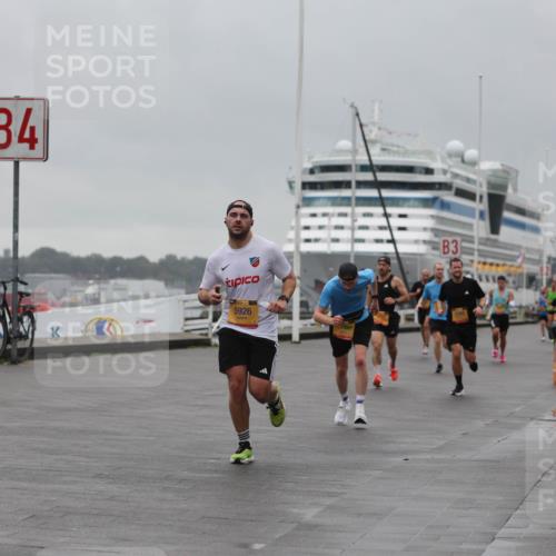 13.09.2026 - Kiel Lauf Andreas Tolksdorf http://msf.ph/oto/10474183 13.09.2026 11:45:33 Kiellinie 4, 5926, 3 meine-sportfotos.de