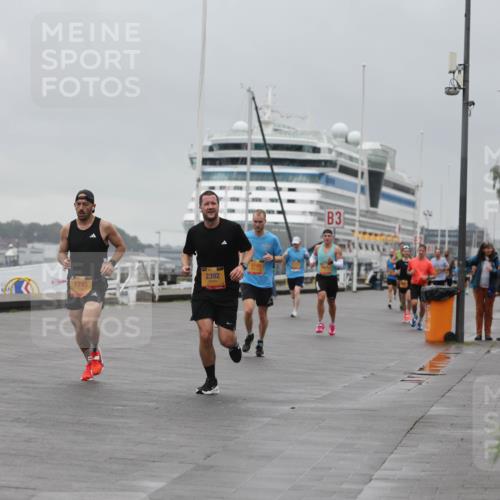 13.09.2026 - Kiel Lauf Andreas Tolksdorf http://msf.ph/oto/10474243 13.09.2026 11:45:36 Kiellinie 4, 39, 4749, 2392, 1745, 3, 81 meine-sportfotos.de