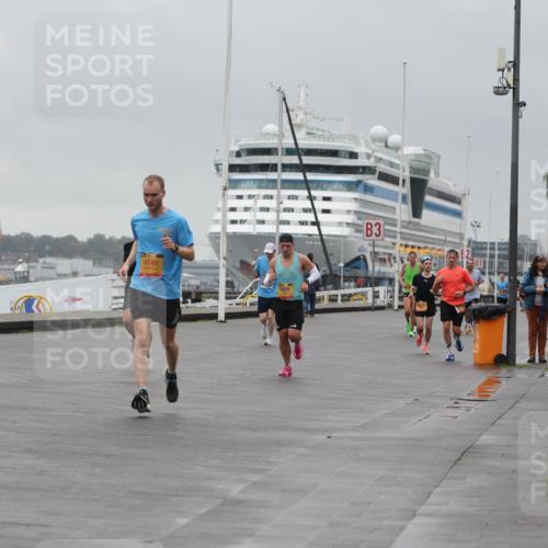 13.09.2026 - Kiel Lauf Andreas Tolksdorf http://msf.ph/oto/10474293 13.09.2026 11:45:39 Kiellinie 4, 2392, 4749, 3 meine-sportfotos.de