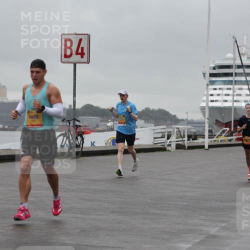 13.09.2026 - Kiel Lauf Andreas Tolksdorf http://msf.ph/oto/10474351 13.09.2026 11:45:43 Kiellinie 5828, 4, 3 meine-sportfotos.de