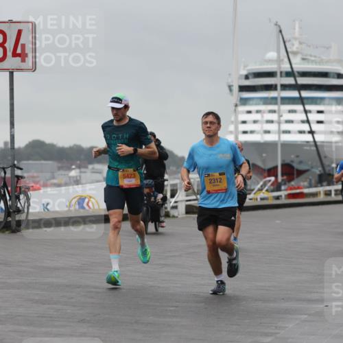 13.09.2026 - Kiel Lauf Andreas Tolksdorf http://msf.ph/oto/10474569 13.09.2026 11:46:04 Kiellinie 4, 3, 5423, 2312, 3157 meine-sportfotos.de