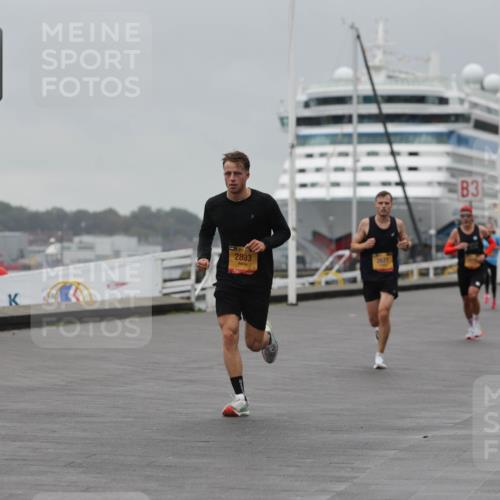 13.09.2026 - Kiel Lauf Andreas Tolksdorf http://msf.ph/oto/10474707 13.09.2026 11:46:40 Kiellinie 4, 2893, 2677, 3 meine-sportfotos.de
