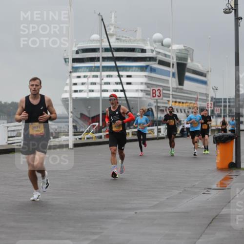 13.09.2026 - Kiel Lauf Andreas Tolksdorf http://msf.ph/oto/10474755 13.09.2026 11:46:43 Kiellinie 2677, 4591, 3 meine-sportfotos.de