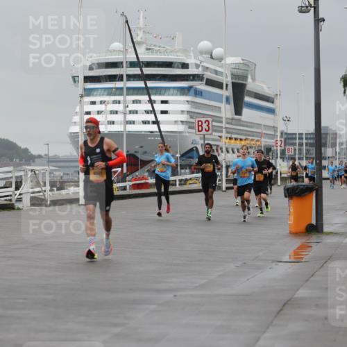 13.09.2026 - Kiel Lauf Andreas Tolksdorf http://msf.ph/oto/10474772 13.09.2026 11:46:44 Kiellinie 2677, 4591, 3 meine-sportfotos.de