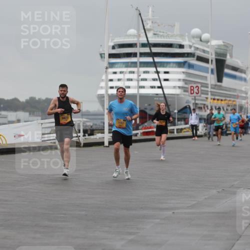 13.09.2026 - Kiel Lauf Andreas Tolksdorf http://msf.ph/oto/10474945 13.09.2026 11:47:03 Kiellinie 34, 6870, 1182, 3 meine-sportfotos.de