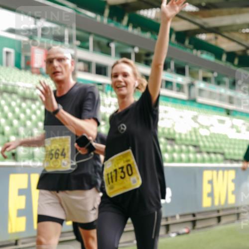 13.09.2026 - 21. swb-Marathon Bremen Michael Burmester http://msf.ph/oto/10474953 13.09.2026 10:38:31 Laufen im Stadion 10090, 10091, 10135, 10139, 10150, 10168, 10188, 10190, 10204, 10205, 10238, 10259, 10260, 10273, 10274, 10283, 10305, 10315, 10323, 10360, 10363, 10364, 10370, 10375, 10376, 10378, 10404, 10432, 10444, 10457, 10465, 10469, 10488, 10505, 10510, 10511, 10516, 10526, 10595, 10598, 10609, 10630, 10645, 10654, 10661, 10662, 10663, 10664, 10674, 10681, 10682, 10686, 10695, 10697, 10802, 10823 meine-sportfotos.de