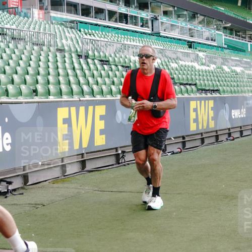13.09.2026 - 21. swb-Marathon Bremen Michael Burmester http://msf.ph/oto/10475038 13.09.2026 13:16:18 Laufen im Stadion 134, 143, 153, 231, 263, 266, 267, 271, 300, 449, 598, 612, 653, 990, 1047, 1057, 1185, 1312, 1465, 1539, 1813, 1825, 1874, 1987, 2013, 2218, 2235, 2259, 2351, 2359, 2363, 2381, 2385, 2386, 2466, 2468, 2484, 2550, 2562, 2579, 2664, 2667, 2678, 2690, 2691, 2698, 2760, 2778, 2783, 2797, 2799, 2821, 2846, 2859, 2874, 2958, 2974, 2996, 3001, 3075, 3133, 3157, 3165, 3185, 3213, 3237, 3265, 3331, 3355, 3366, 3382, 3387, 3479, 3486, 3501, 3506, 3512, 3670, 3829, 4306 meine-sportfotos.de