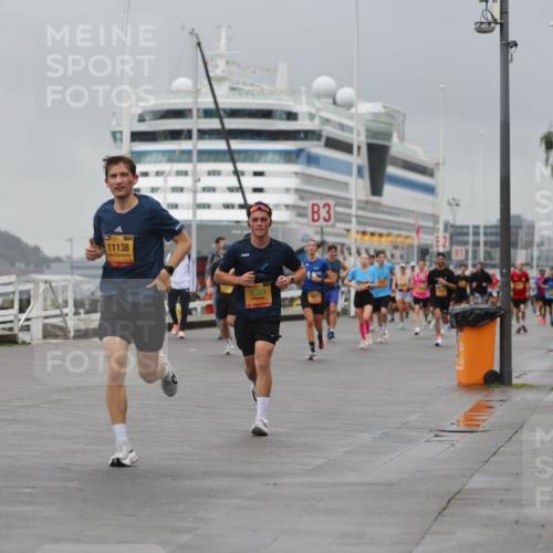 13.09.2026 - Kiel Lauf Andreas Tolksdorf http://msf.ph/oto/10475133 13.09.2026 11:47:25 Kiellinie 11138, 8303, 3 meine-sportfotos.de