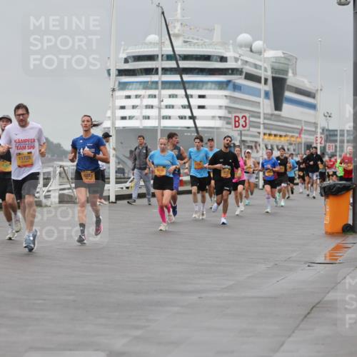 13.09.2026 - Kiel Lauf Andreas Tolksdorf http://msf.ph/oto/10475191 13.09.2026 11:47:30 Kiellinie 11725, 8233, 3, 2 meine-sportfotos.de