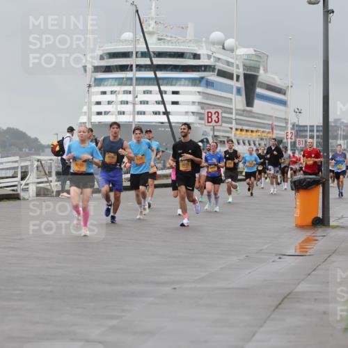 13.09.2026 - Kiel Lauf Andreas Tolksdorf http://msf.ph/oto/10475217 13.09.2026 11:47:32 Kiellinie 655, 4590, 6296, 6746, 3, 1 meine-sportfotos.de