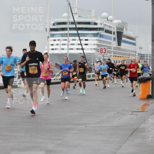 13.09.2026 - Kiel Lauf Andreas Tolksdorf http://msf.ph/oto/10475289 13.09.2026 11:47:36 Kiellinie 6296, 3673, 11468, 3, 1 meine-sportfotos.de