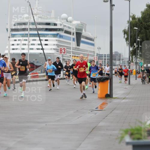 13.09.2026 - Kiel Lauf Andreas Tolksdorf http://msf.ph/oto/10475302 13.09.2026 11:47:38 Kiellinie 11408, 7659, 3 meine-sportfotos.de