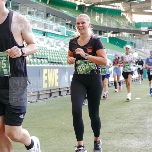 13.09.2026 - 21. swb-Marathon Bremen Michael Burmester http://msf.ph/oto/10475391 13.09.2026 13:16:31 Laufen im Stadion 134, 143, 153, 231, 263, 267, 271, 449, 588, 598, 612, 653, 990, 1057, 1185, 1312, 1465, 1539, 1813, 1825, 1874, 1987, 2013, 2067, 2218, 2235, 2259, 2351, 2359, 2363, 2381, 2385, 2386, 2468, 2484, 2532, 2550, 2562, 2579, 2586, 2655, 2664, 2667, 2678, 2698, 2760, 2778, 2783, 2797, 2799, 2821, 2846, 2859, 2874, 2958, 2974, 2996, 3001, 3075, 3104, 3133, 3157, 3165, 3185, 3195, 3213, 3237, 3265, 3314, 3331, 3366, 3382, 3387, 3479, 3486, 3501, 3506, 3512, 3670, 3829 meine-sportfotos.de
