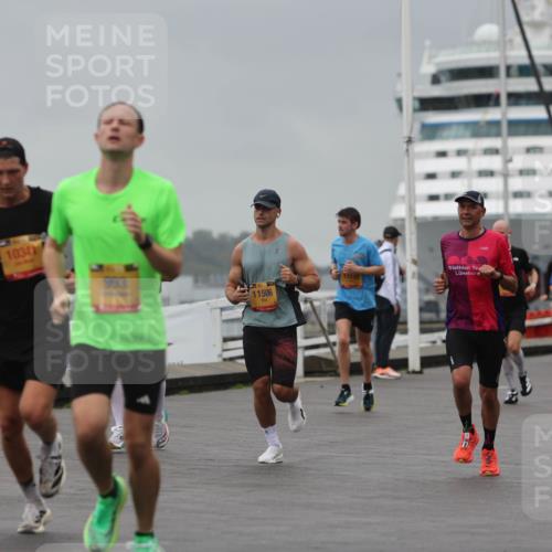 13.09.2026 - Kiel Lauf Andreas Tolksdorf http://msf.ph/oto/10475497 13.09.2026 11:47:48 Kiellinie 4, 1034, 993, 11506, 3 meine-sportfotos.de